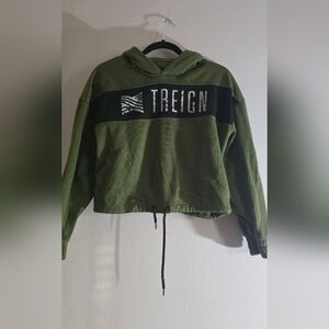 TREIGN Crop Green and Black Hoodie